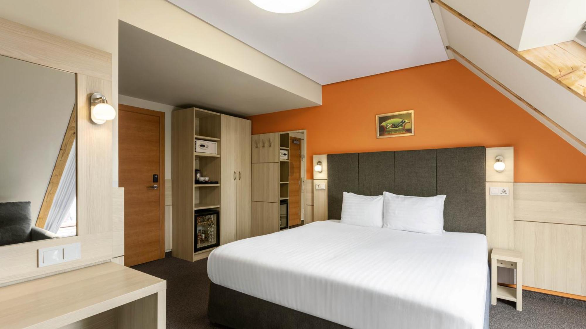 Wellton Riga Hotel & Spa Extérieur photo