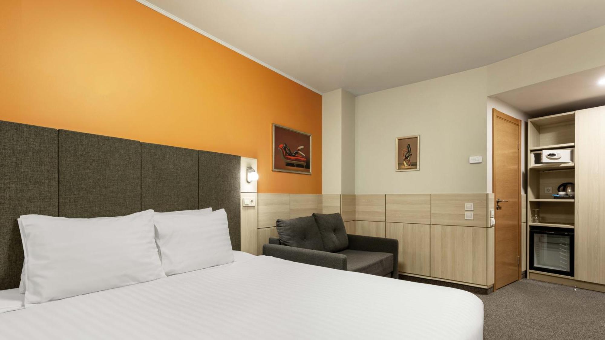 Wellton Riga Hotel & Spa Extérieur photo